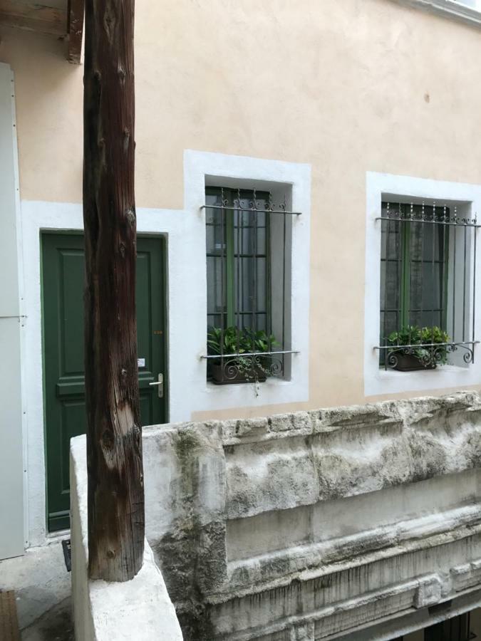 Appartements Nîmes Eksteriør bilde